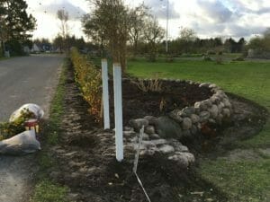 bøgehæk plantning stensætning havelåge