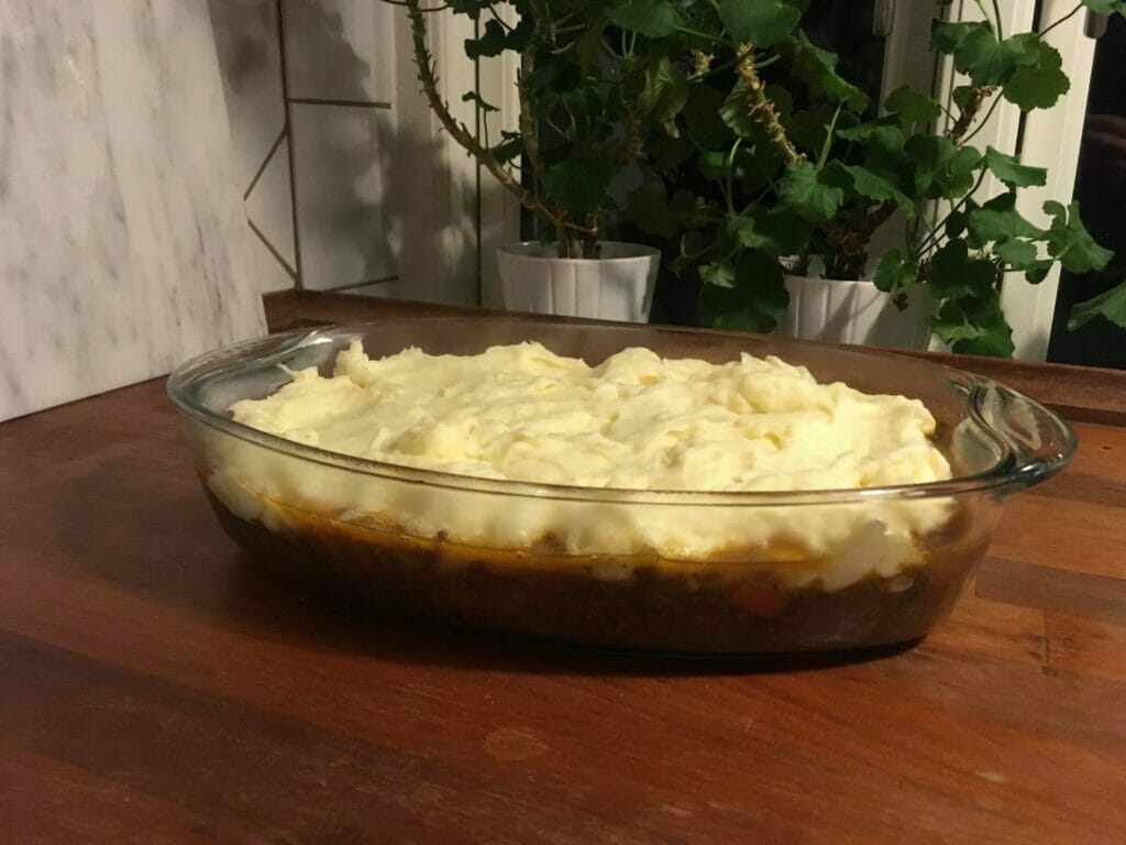 Shephards pie vintermad kartoffelmos kødsovs