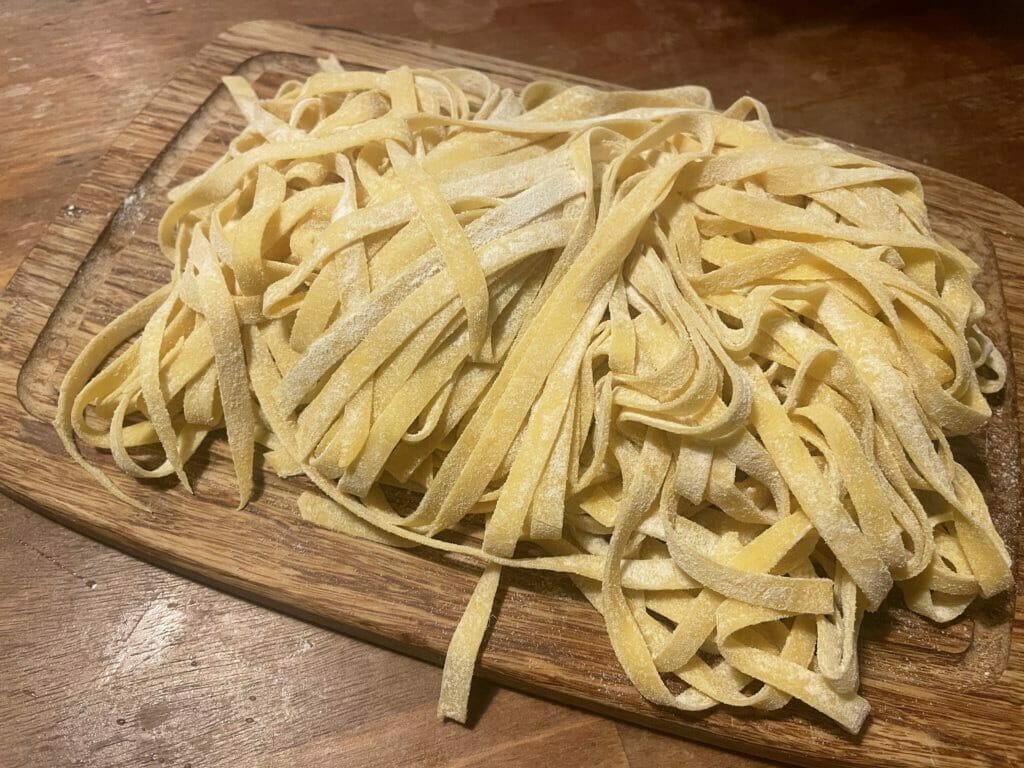 hjemmelavet pasta opskrift fettucini