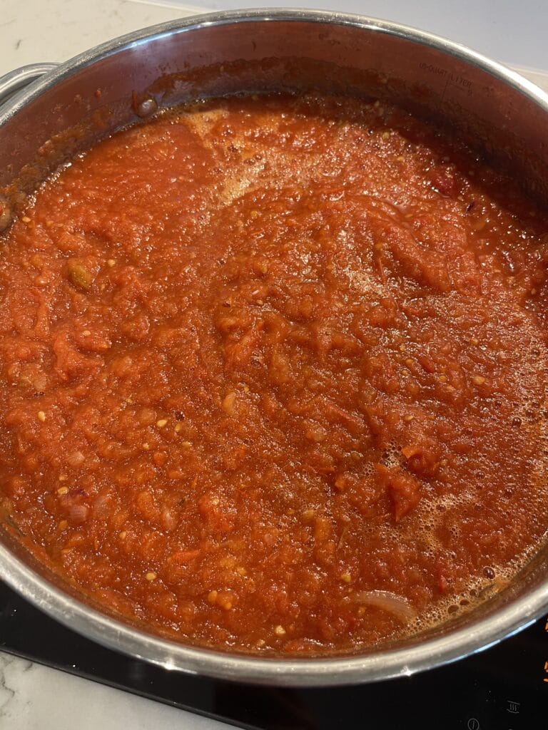 Opskrift på hjemmelavet nem tomatsauce og tomatpure