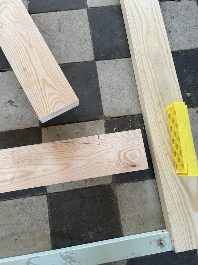 bygge en stalddør md z-skelet korrekt